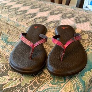 Sanuk Yoga flip flops - Size 8